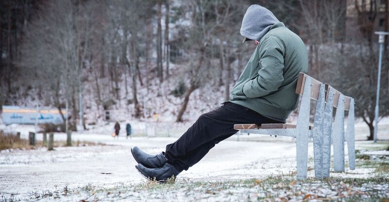Seasonal affective disorder: Symptoms, treatment and self-care