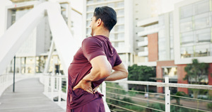 Pain around the waist: Possible causes and how to find relief